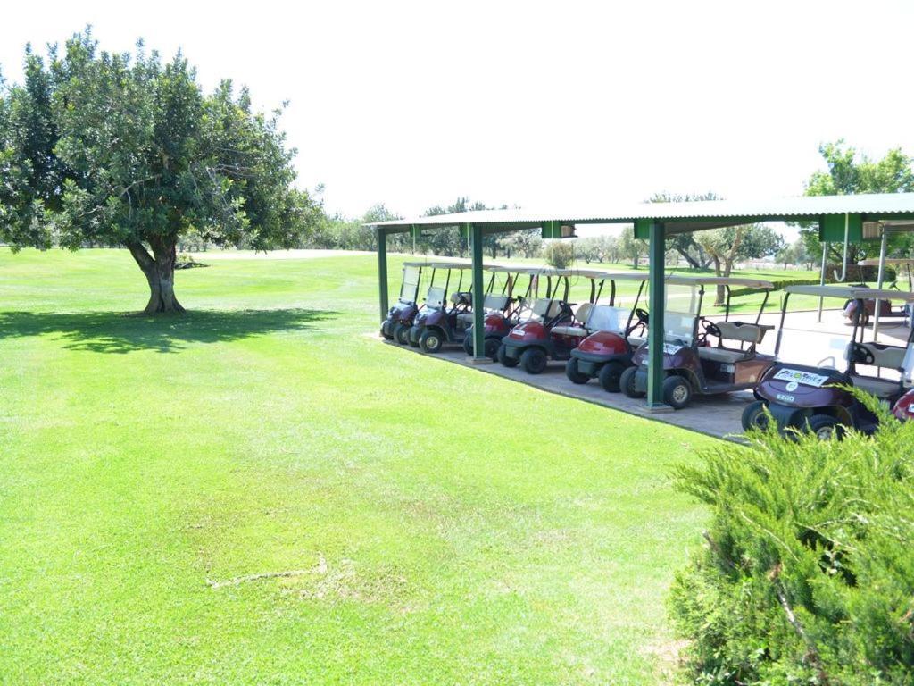 Espectacular Chalet Adosado Para Vacaciones En Panoramica Golf Sant Jordi Luaran gambar
