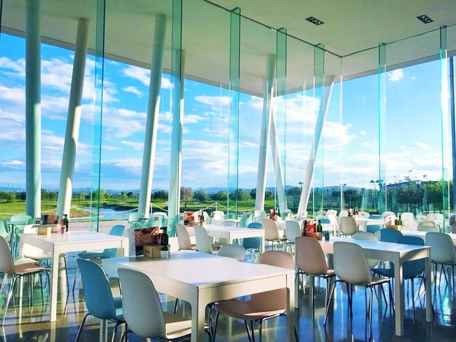 Espectacular Chalet Adosado Para Vacaciones En Panoramica Golf Sant Jordi Luaran gambar